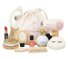 Load image into Gallery viewer, WOODEN PRETEND/ROLE PLAY MAKEUP BEAUTY BAG