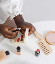 Load image into Gallery viewer, WOODEN PRETEND/ROLE PLAY MAKEUP BEAUTY BAG
